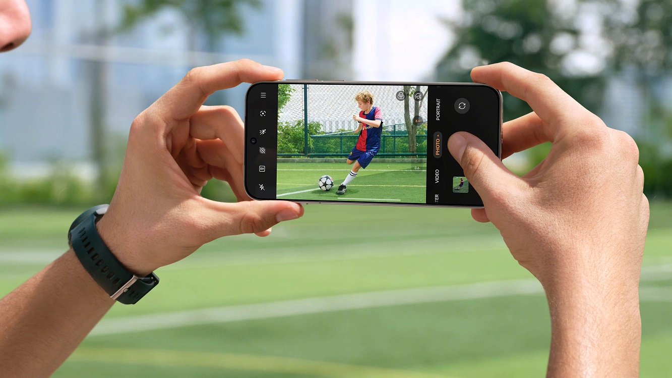 OPPO Find X8 Series Jadi Smartphone Pertama dengan Kamera Dua Periskop yang Tersedia Secara Global